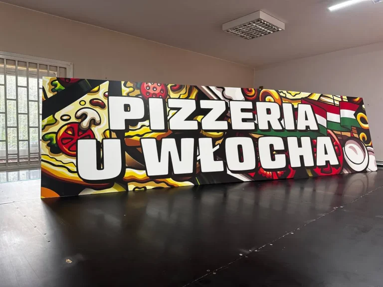 Pizzeria u Włocha – kolorowa grafika pizzy, tablice i szyldy reklamowe