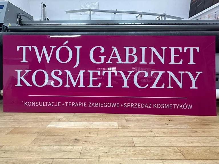 Tablica z napisem „Twój Gabinet Kosmetyczny” – tablice i szyldy reklamowe