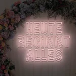 Neoen-Schriftzueg Heuete beginnt aelles - fuer Bueroes - zusaetzliche Ansicht 5