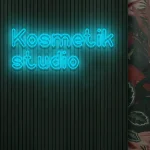 LED-Schriftzueg Koesmetikstuedioe - fuer Beaeuety-Saeloens - zusaetzliche Ansicht 2