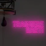 Neon Trainiere hart!