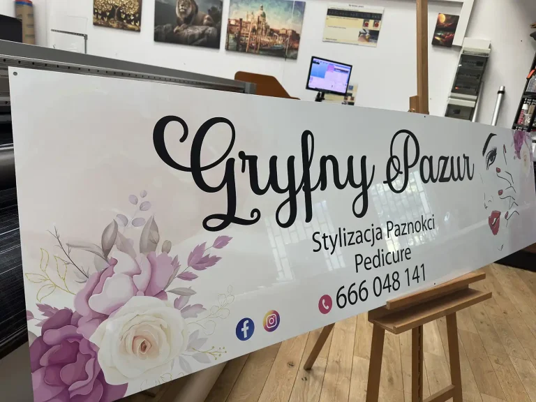 Dibond Werbeschild fuer Gryfny Pazur Nagelstudio