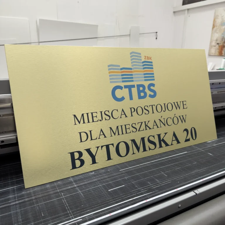 Dibond Parkplatzschild fuer Bewohner Bytomska 20