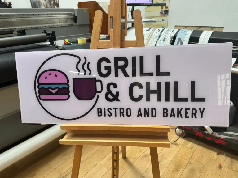 Acrylglas Schilder matt/milchig für Bistro und Bakery