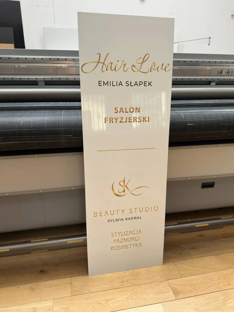 Acrylglas Schilder matt/milchig für Beauty Studio