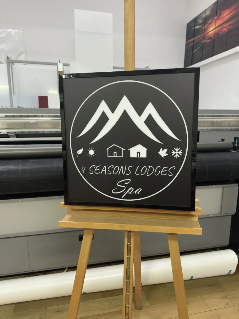 Doppelseitiger gefräster Leuchtkasten für Spa und Lodge