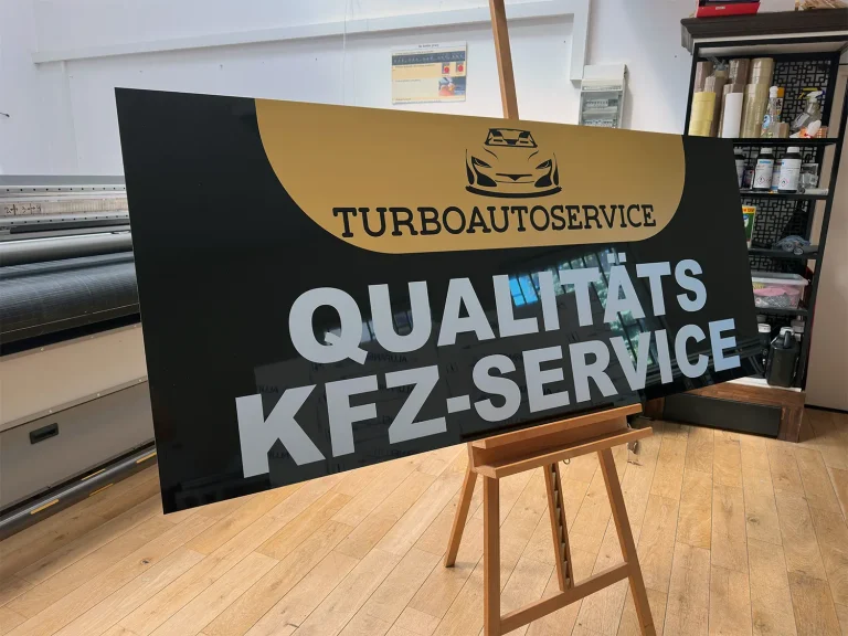 UV-Druck auf Dibond Schild für Turboautoservice