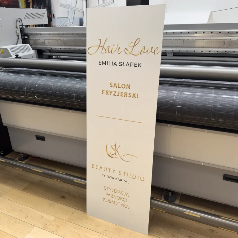 UV-Druck auf Dibond für Beauty-Studio-Schild Hair Love