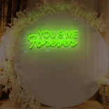 neon-schriftzuege-you-me-forever-gruen 1