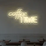 neon-schriftzug-coffee-time-beige 1