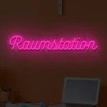 neon-schriftzug-raumstation-rosa 1